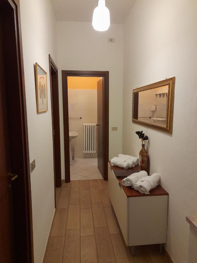 Agriturismo La Ruota モンテルーポ・アルベーゼ エクステリア 写真